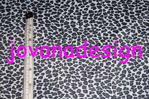 Leopard Black White Small.webp